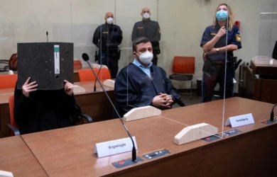 Съд в Германия прати за 10 г. в затвора жена от "Ислямска държава"