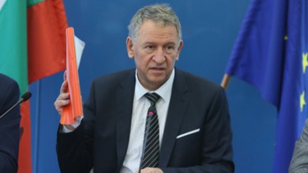 Стойча Кацаров