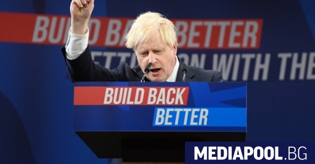 Премиерът на Великобритания Борис Джонсън каза днес че променя посоката