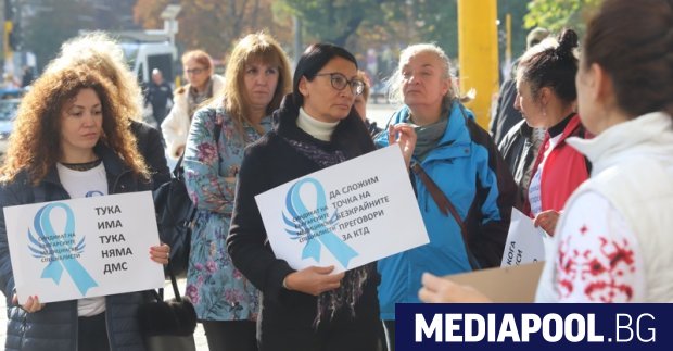 Медицински сестри отново излязоха на протест в сряда пред Министерството