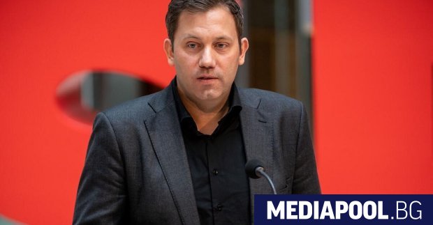 Левоцентристката Германска социалдемократическа партия ГСДП и две по малки партии заявиха