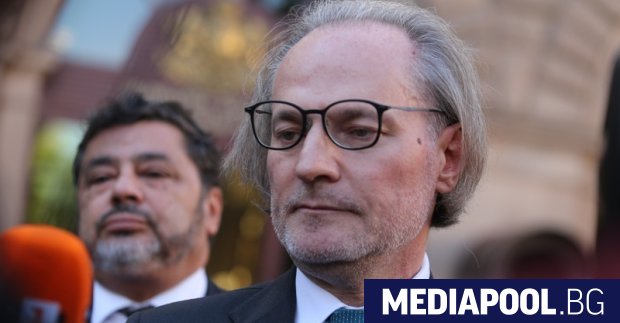 Обединението Демократична България вече има официално решение да подкрепи кандидат