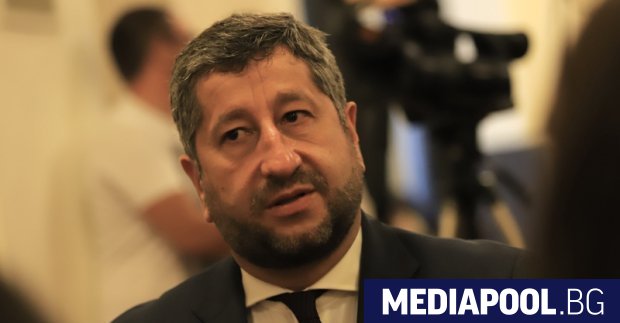 Съпредседателят на Демократична България Христо Иванов ще бъде водач на