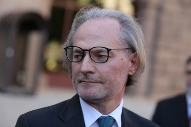 Лозан Панов критикува Радев, че не положил усилия за управление с ГЕРБ и ДПС