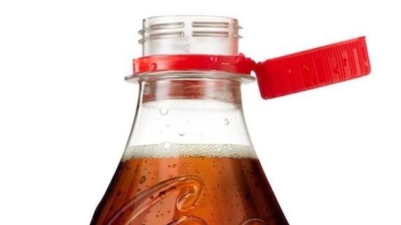 От 2023 г. "Кока-Кола" ще прикрепя капачките към бутилките