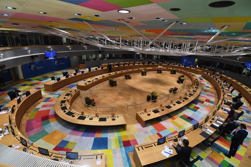 Общ изглед от залата, в която заседават европейските лидери
