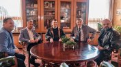 Кметът от ГЕРБ на Велико Търново прие Пеевски в кабинета си