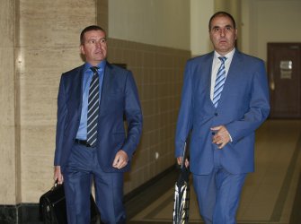 Адвокат на Борисов и Цветанов изплува от "Досиетата Пандора"