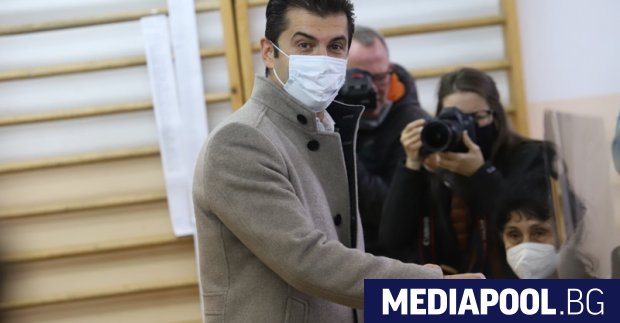 Коалицията ГЕРБ СДС в София подаде жалба в ЦИК срещу един