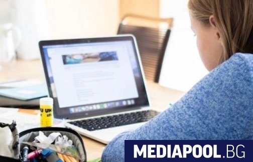 Половината родители смятат частните уроци за задължителни за да бъде