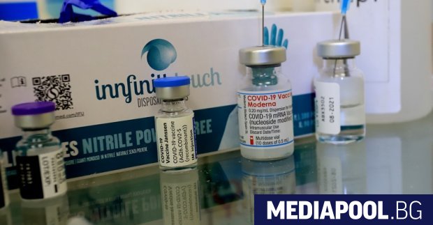 Испания ще инжектира подсилващи дози от ваксините срещу коронавируса, произвеждани