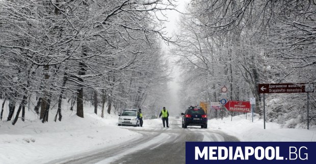От 12 ноември e въведено зимното поддържане за републиканските пътища