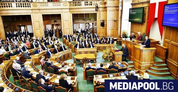 Комисията по епидемията на датския парламент одобри правителствено намерение да
