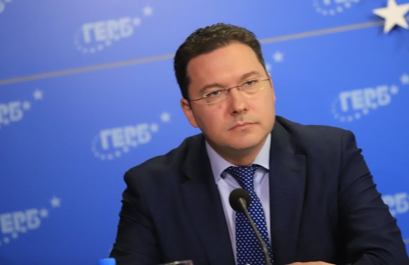 Даниел Митов не изключи ДПС като партньор на ГЕРБ във властта