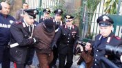 Италианската полиция арестува 100 души в координирани акции срещу мафията