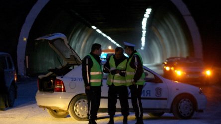 АПИ обеща да пусне и двете тръби на тунелите на магистралите "Хемус" и "Тракия"