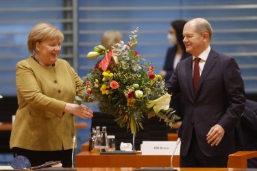 Германия: Трипартийната коалиция е факт, Олаф Шолц е бъдещият премиер