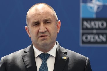 Румен Радев, сн. БГНЕС, архив