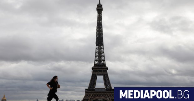 Франция иска да съживи своя туристически сектор който пострада тежко