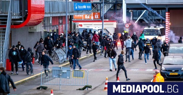 Размирици имаше за трета поредна нощ в градове в Нидерландия