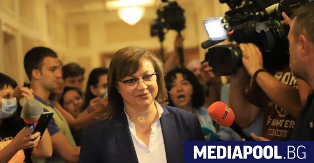 Оставката на лидерката на БСП Корнелия Нинова е закъсняла Под