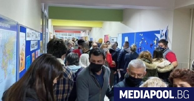 Снимка: Гласуването в Турция: Всичко се случва за 1 минута