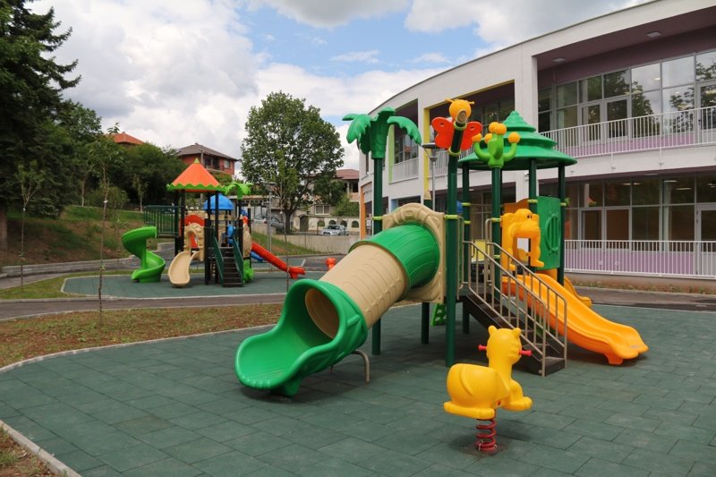 Само 400 деца получават компенсация за липса на места в детските градини