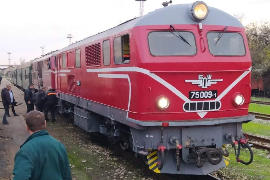 Възстановеният теснопътен локомотив Сн. БДЖ