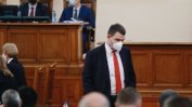 Пеевски декларира милиони и отказа да се обяснява