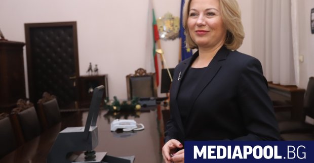 Новият правосъден министър Надежда Йорданова обяви че ще настоява твърдо