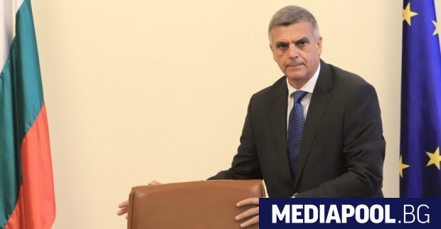 Военният министър Стефан Янев се обяви срещу разполагането на войски