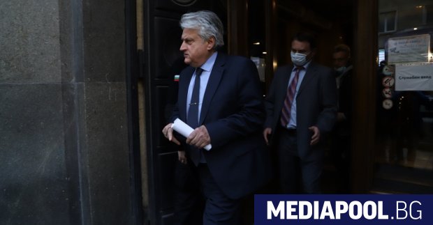 Между 30 и 40 от парите отпуснати за строителството на