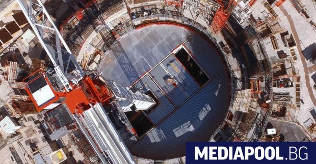 Японската агенция за атомна енергия и Mitsubishi Heavy Industries са