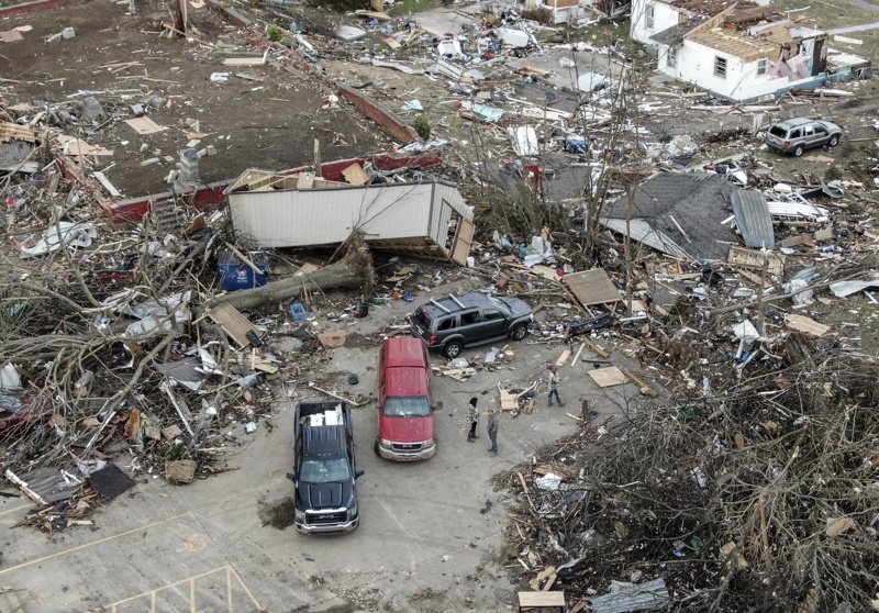 Байдън обяви бедствено положение в Кентъки заради смъртоносните торнада