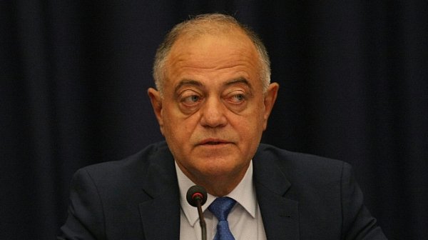 Ген.Атанасов:  Президентът да осъзнае, че не е патрон на кабинета