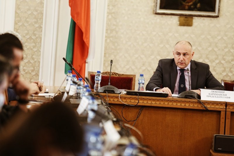 Заседанието на бюджетната комисия с председател Любомир Каримански (ИТН), Снимка: БГНЕС
