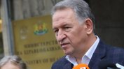 Кацаров смята, че е атакуван заради детската болница и президента