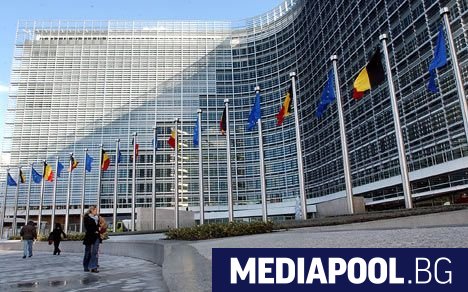 Членовете на мониторинговата група за демокрация на Европейския парламент организират