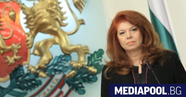 Вицепрезидентът Илияна Йотова не вижда нито конфликт нито конфронтация между