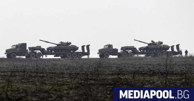 Берлин засега изключва възможността да достави оръжие на Украйна във