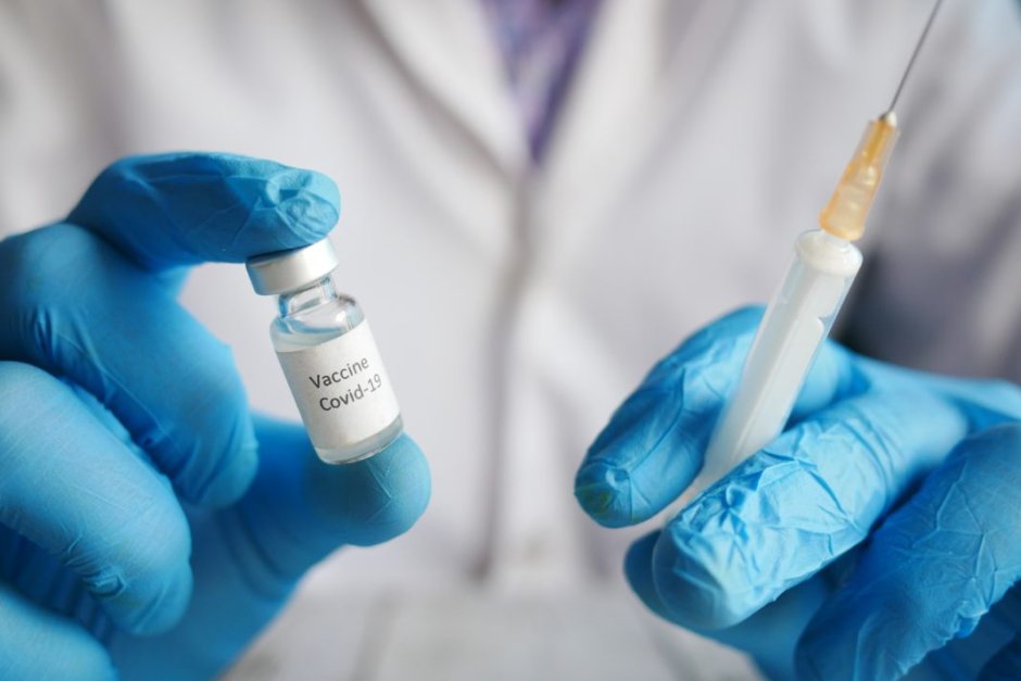 Германия смята да препоръча четвърта доза ваксина срещу коронавирус