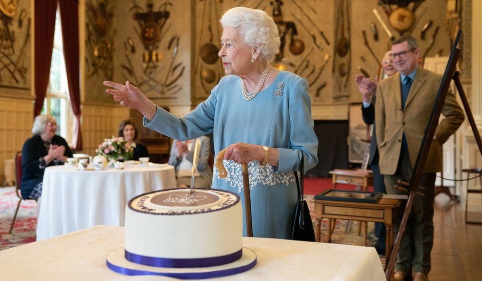Елизабет ІІ отбелязва "платинен" юбилей на престола
