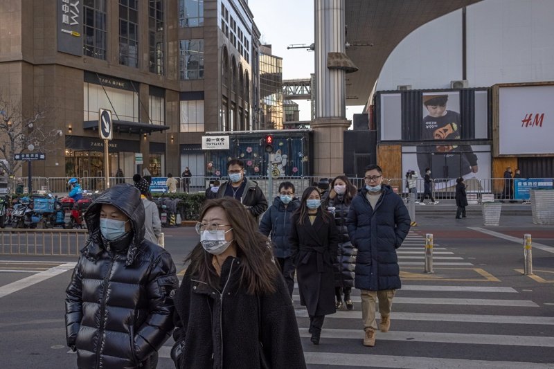 Пекин изолира няколко квартала заради нови случаи на коронавирус