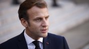 Макрон води в проучванията за предстоящите президентски избори във Франция