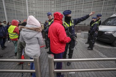 В Брюксел пристигна конвой с протестиращи, но не успя да блокира града
