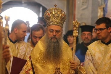 Митрополит Николай срещу кремацията: Горенето на човеци е поругаване на Бога