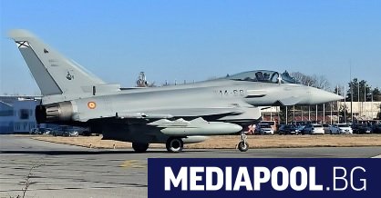 Испанските изтребители Eurofighter които преди ден пристигнаха у нас осъществяват опознавателни