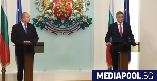 Президентът Румен Радев разкритикува вече бившия военен министър Стефан Янев,