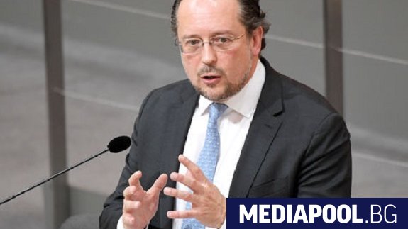 Външният министър на Австрия Александер Шаленберг разкритикува изтеглянето на дипломати