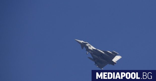 Испания ще разположи в България 130 военни и 4 самолета